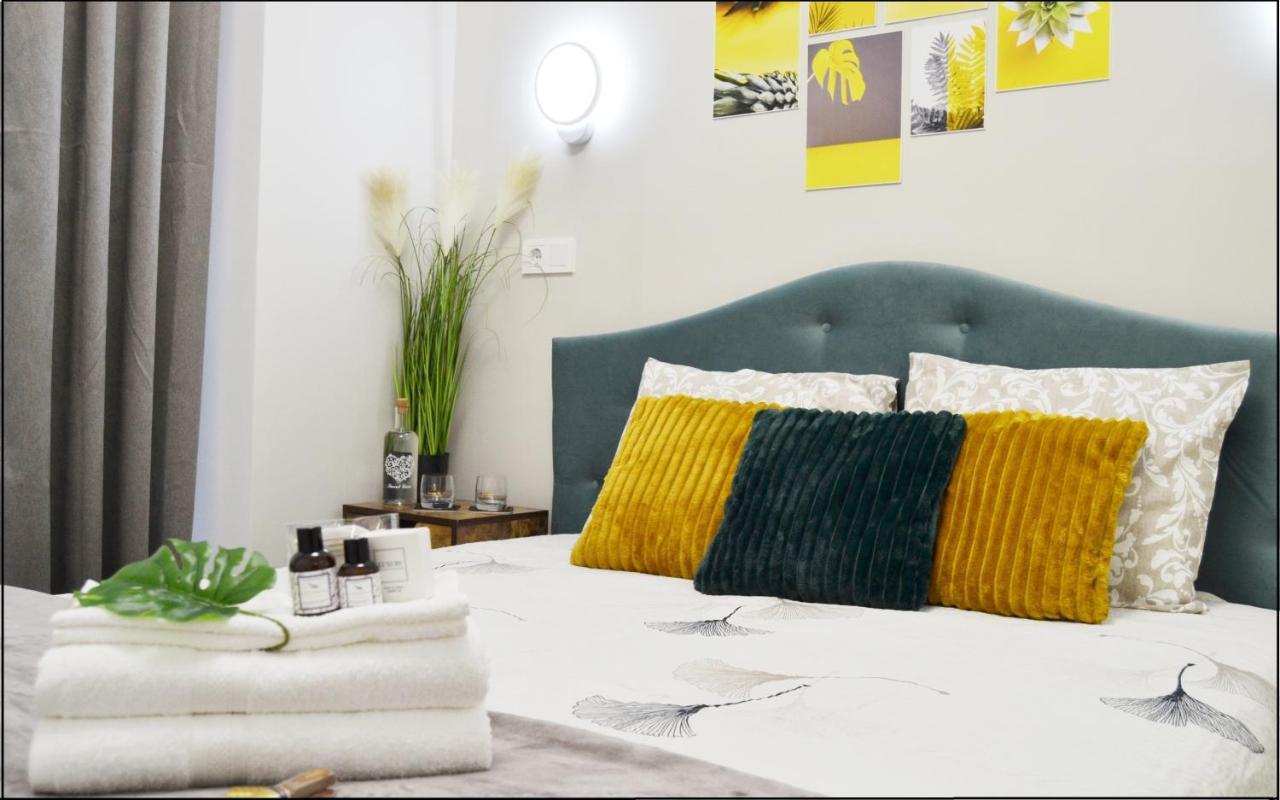 Sunshine - New & Quiet 1Br Apt, Business Area, Close To Airport, Highway A3, Subway Bucureşti Eksteriør bilde