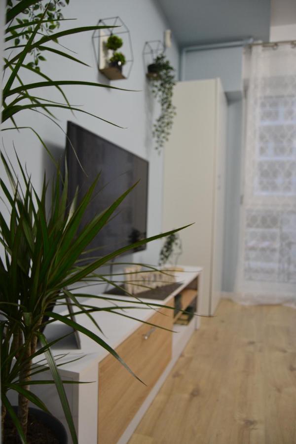 Sunshine - New & Quiet 1Br Apt, Business Area, Close To Airport, Highway A3, Subway Bucureşti Eksteriør bilde