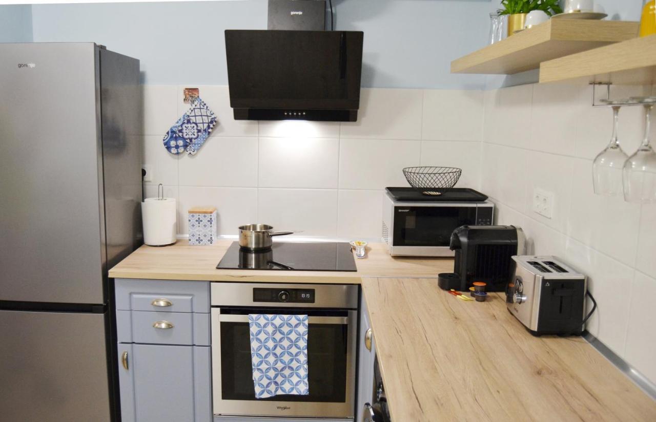 Sunshine - New & Quiet 1Br Apt, Business Area, Close To Airport, Highway A3, Subway Bucureşti Eksteriør bilde