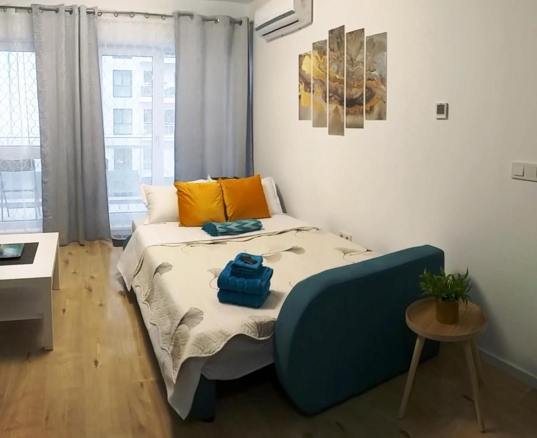 Sunshine - New & Quiet 1Br Apt, Business Area, Close To Airport, Highway A3, Subway Bucureşti Eksteriør bilde