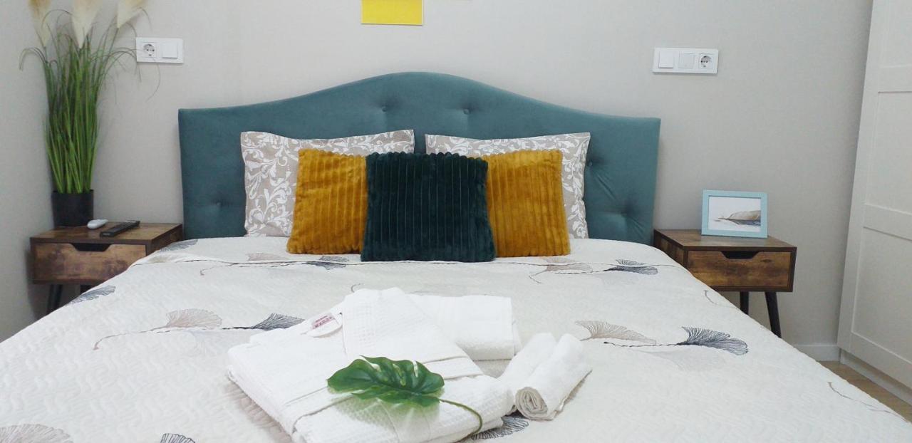 Sunshine - New & Quiet 1Br Apt, Business Area, Close To Airport, Highway A3, Subway Bucureşti Eksteriør bilde