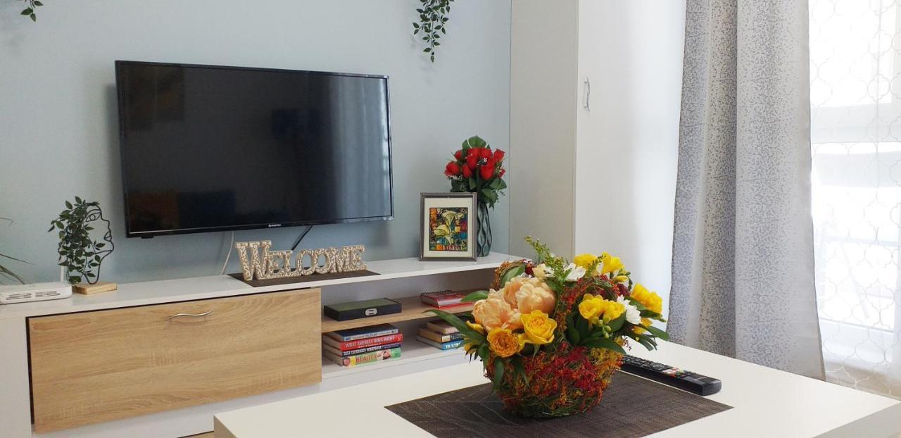Sunshine - New & Quiet 1Br Apt, Business Area, Close To Airport, Highway A3, Subway Bucureşti Eksteriør bilde